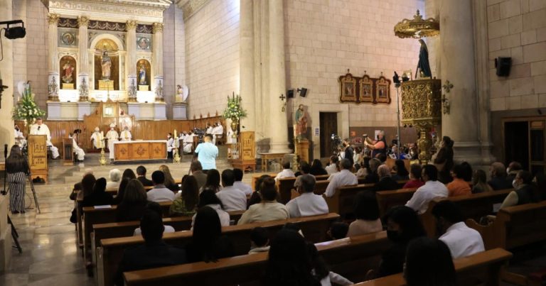 Saltillo: Diócesis eleva precios de bodas, bautizos, XV años y otras ceremonias