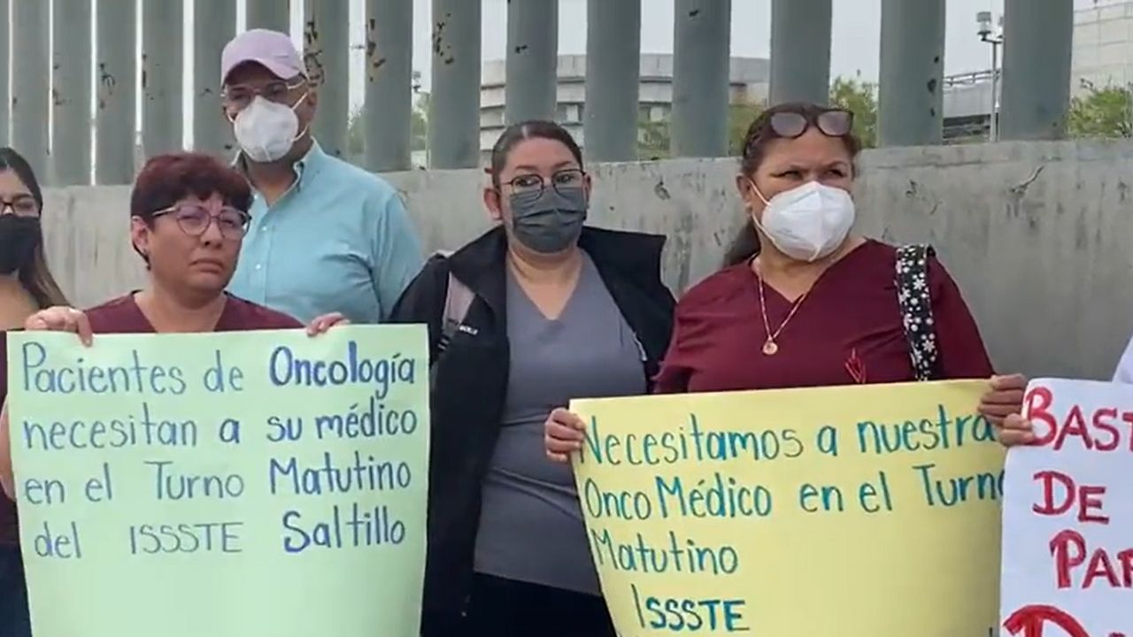 Manifestantes ISSSTE Coahuila Twitter