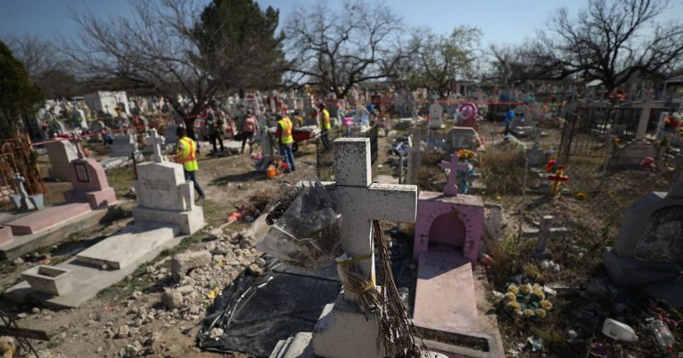 exhumación panteón Ciudad Acu