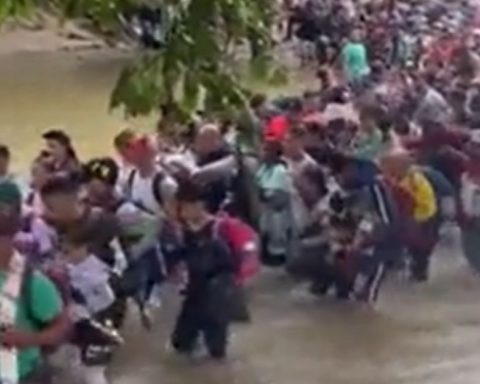 Caravana migrante arriba Piedras Negras, Coahuila