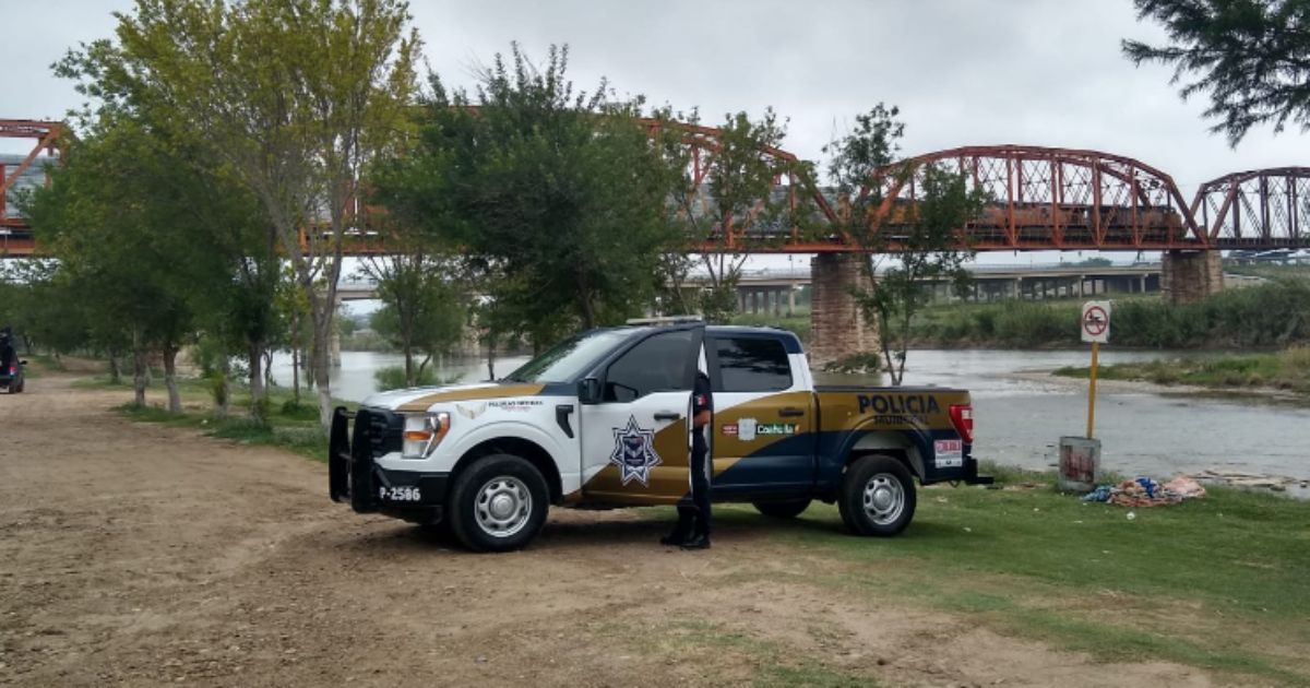 Colocan puerta de malla en el Puente Internacional 1, en Coahuila