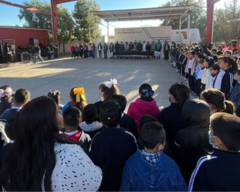 Registran 2 megapuentes escolares de noviembre en Coahuila