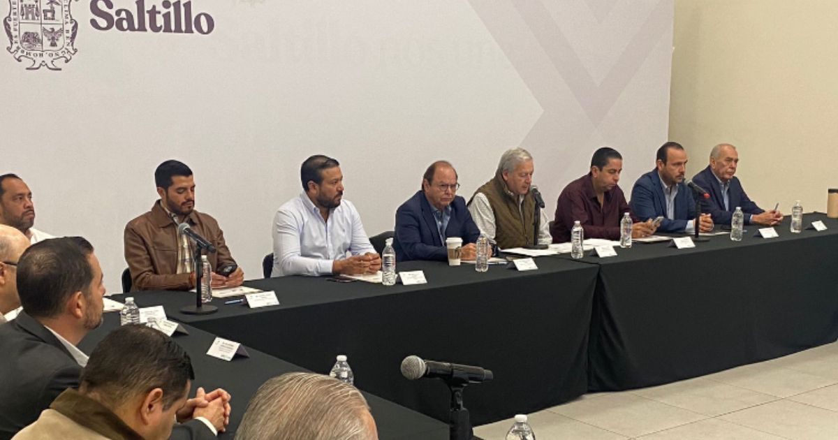 Secretario de Salud de Coahuila no cree en la superfarmacia