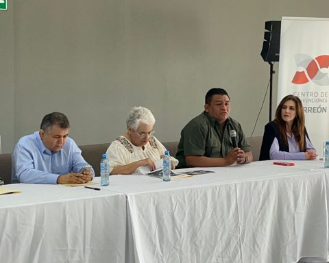 Rueda de prensa celebrada en el Centro de Convenciones de Torreón, la Secretaria de Cultura, Esther Quintana Salinas