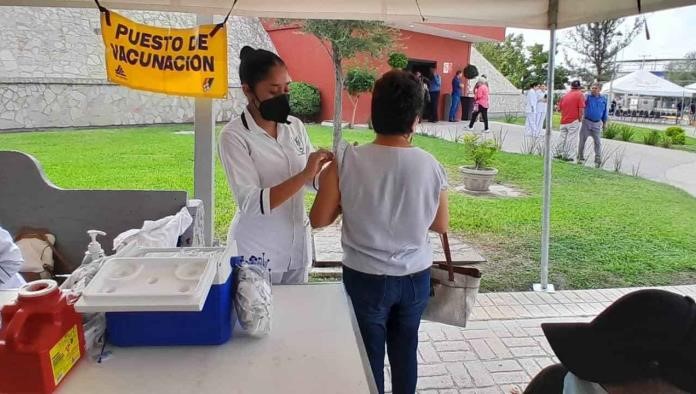 Inicia campaña de vacunción.