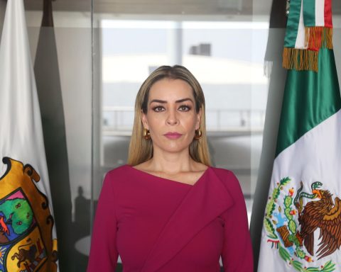 La senadora Verónica Martínez García