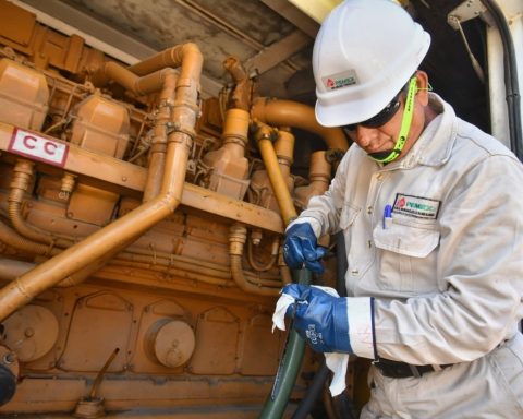 Trabajadores de PEMEX.