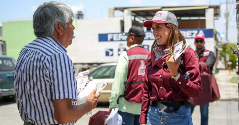 Cecilia, Guadiana, candidata de Morena al Senado.