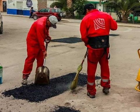 Bacheo en ejidos de Torreón