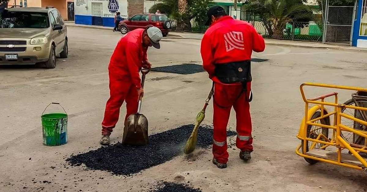 Bacheo en ejidos de Torreón