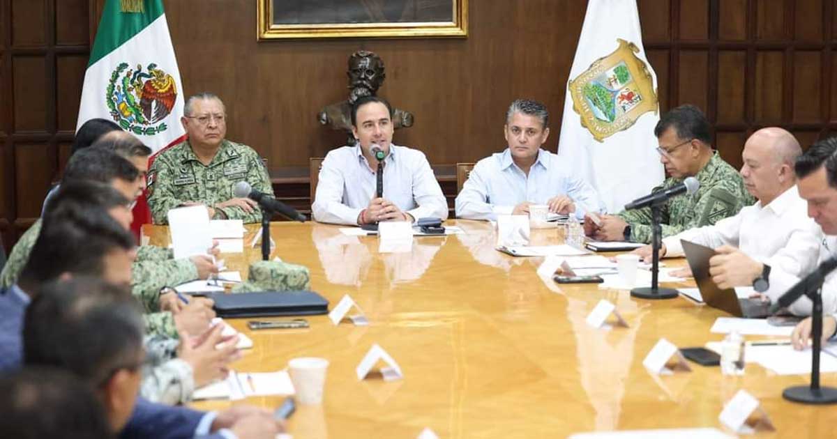 Manolo Jiménez, gobernador de Coahuila, presidió la Mesa de Seguridad.