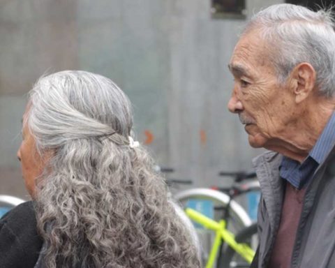 Los adultos mayores son un sector vulnerable a golpes de calor.