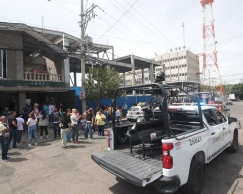 Casilla vigilada por la Guardia Nacional