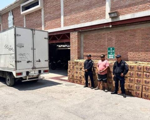 Detenido con cartones de cerveza