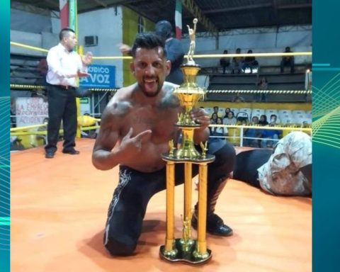 Abdel Eduardo García Medellín, luchador conocido como Black Demon