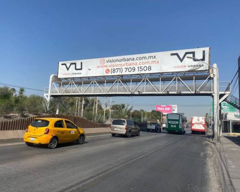 De este puente se arrojó la menor