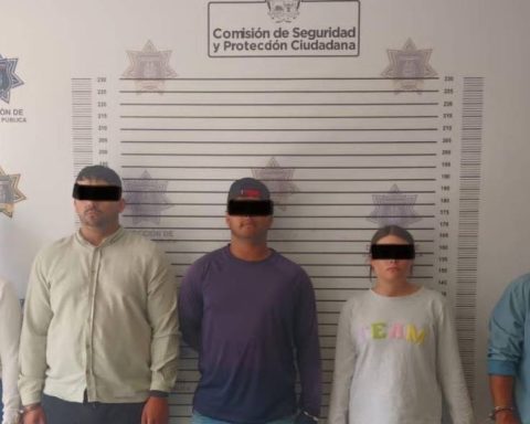 Detienen a cinco colombianos por extorsión y amenazas en Saltillo