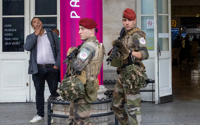 Policía antiterrorsta en Francia