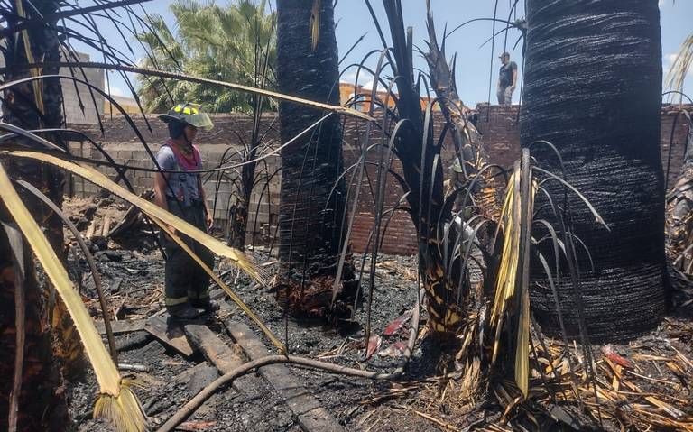 Fuego acaba con vivienda