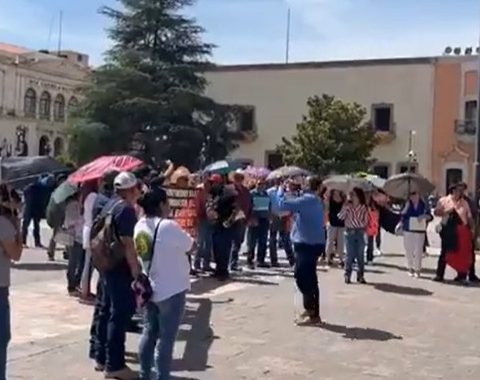 Marchan sindicalizados de la Narro