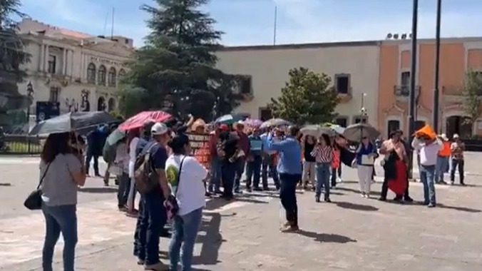 Marchan sindicalizados de la Narro