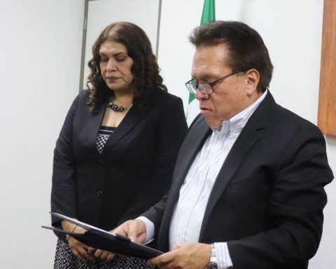 Maribel Corvera Salas, Directora General de Procedimientos e Investigaciones en la Fiscalía Especializada en Delitos por Hechos de Corrupción como encargada del Despacho de la Fiscalía Especializada en Delitos por Hechos de Corrupción.