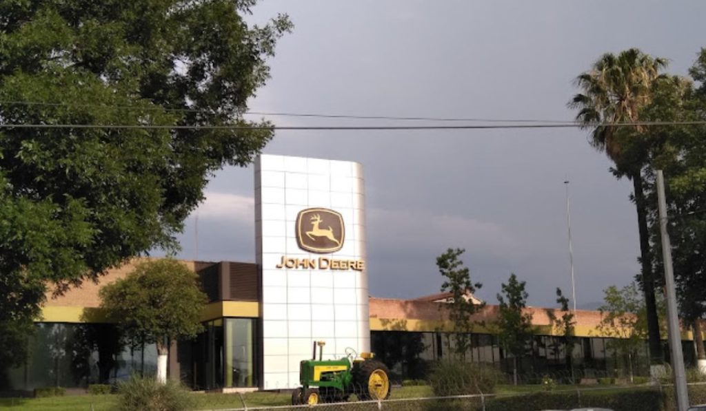 John Deere enfrenta reestructuración y ajustes de personal incluida la plantas de Saltillo