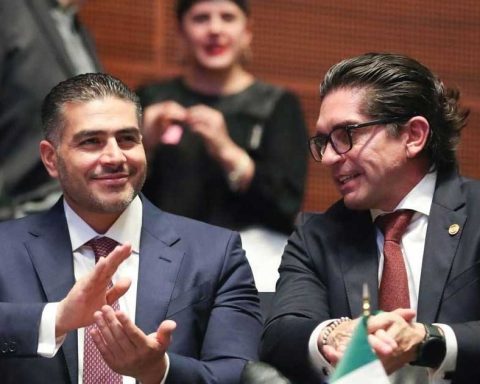 Luis Fernando Salazar y Omar García Harfuch en el Senado.