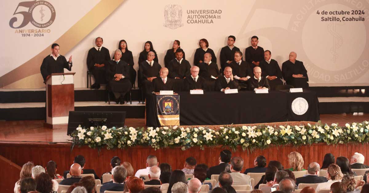 Evento de aniversario de la Facultad de Medicina de la UAdeC Unidad Sureste.