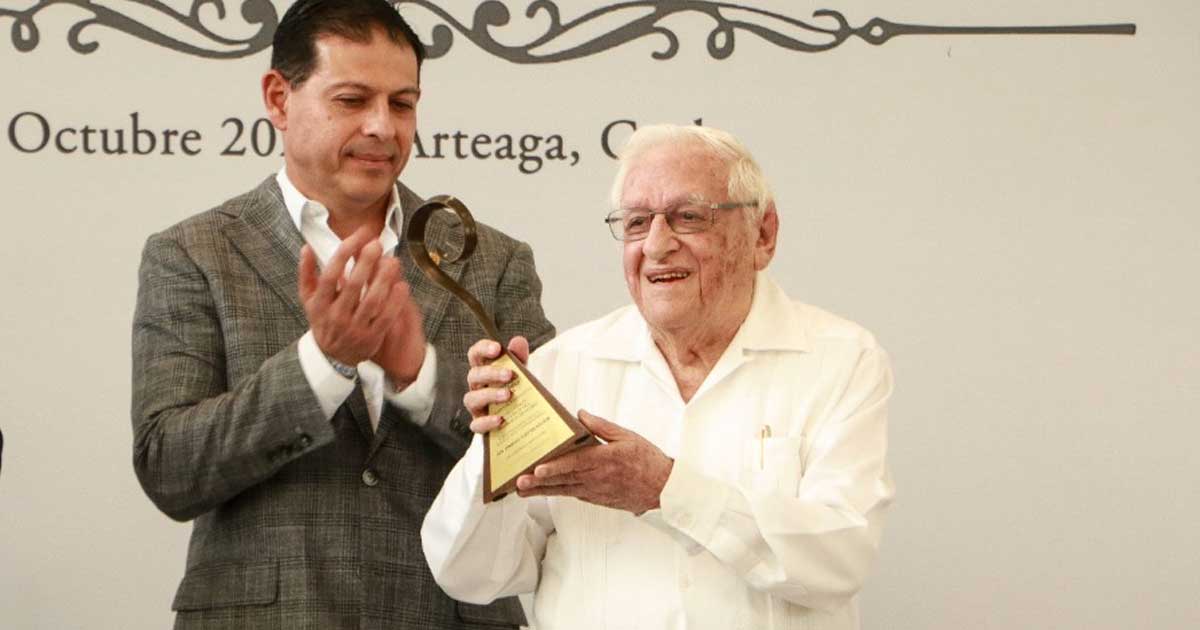 Octavio Pimentel, rector de la UAdeC, y Armando Fuentes Aguirre "Catón"