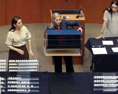 En el Senado se instaló una tómbola.