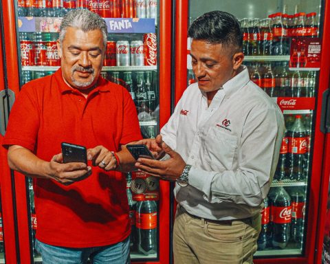 Arca Continental, líder en la industria de bebidas y alimentos en Latinoamérica, ha lanzado "TUALI", una innovadora plataforma digital