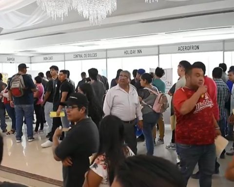 Ofertan más de 600 vacantes en la Feria del Empleo en Monclova