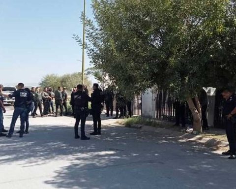 Policías llegaron al fraccionamiento Lagos de Torreón