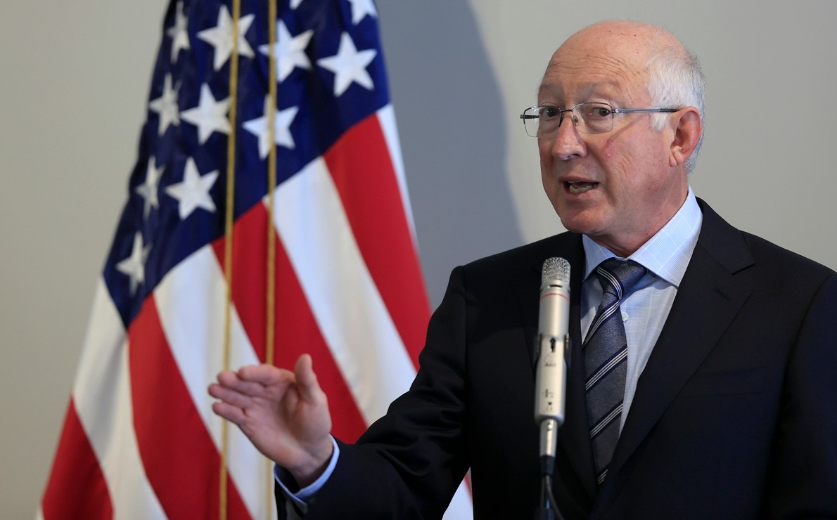 Embajador Ken Salazar