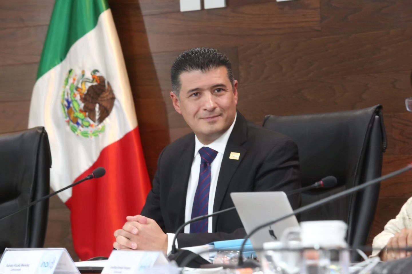 Comisionado presidente Adrián Alcalá