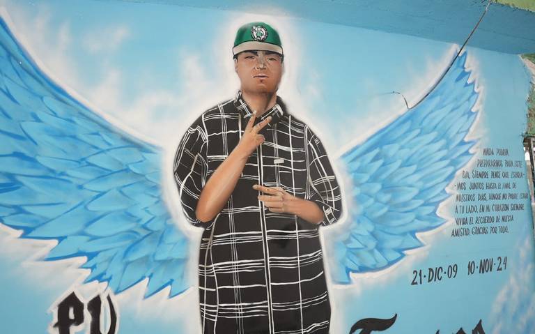 Pintan mural en memoria de Byron