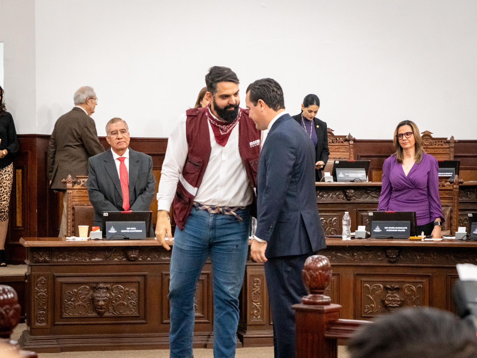 El diputado Antonio Attolini Murra, representante de Morena en el Congreso de Coahuila, emitió su voto a favor de Federico Fernández Montañez