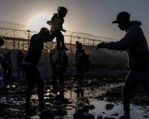 Fallecen migrantes al intentar cruzar frontera e EU