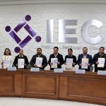 Entregan cuadernillos en braille en el IEC