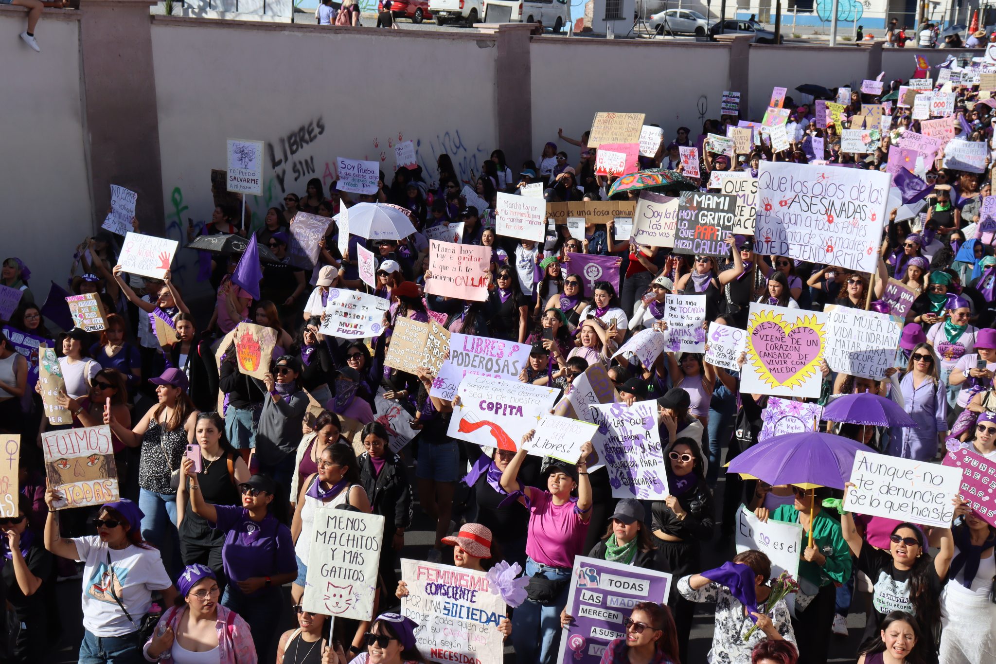 Foto de la marcha del 8M en Saltillo.