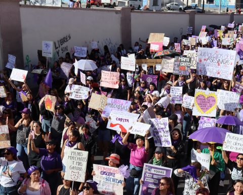 Foto de la marcha del 8M en Saltillo.