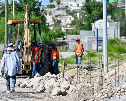 Trabajadores en construcción.