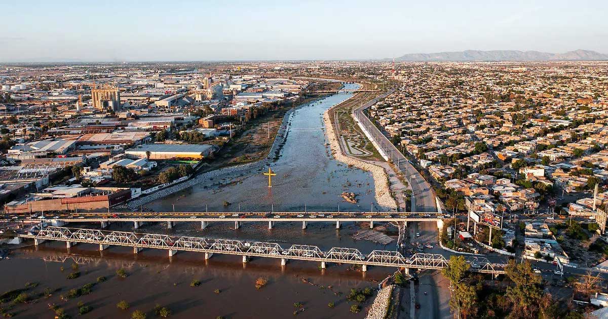 Vista aérea del puente del Río Nazas.