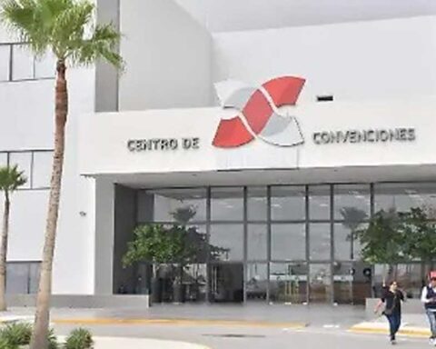 Fachada del Centro de Convenciones Torreón.