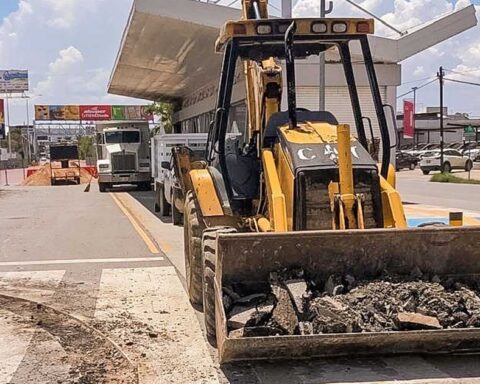 Excavadora operando