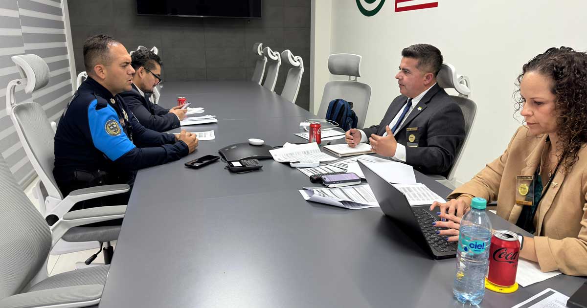 Reunión on auditores.