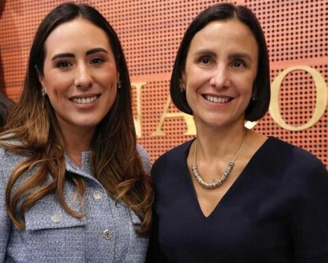 Cecilia Guadiana y Luz Elena González Escobar, Secretaria de Energía