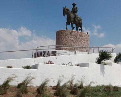 Monumento a Venustiano Carranza.