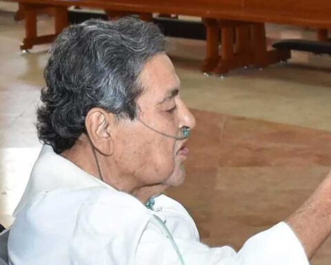 Padre Gerardo Zatarain.